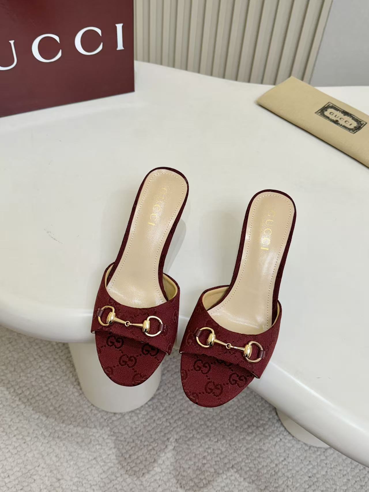 Z2R76B31 Popular high-quality canvas shoes