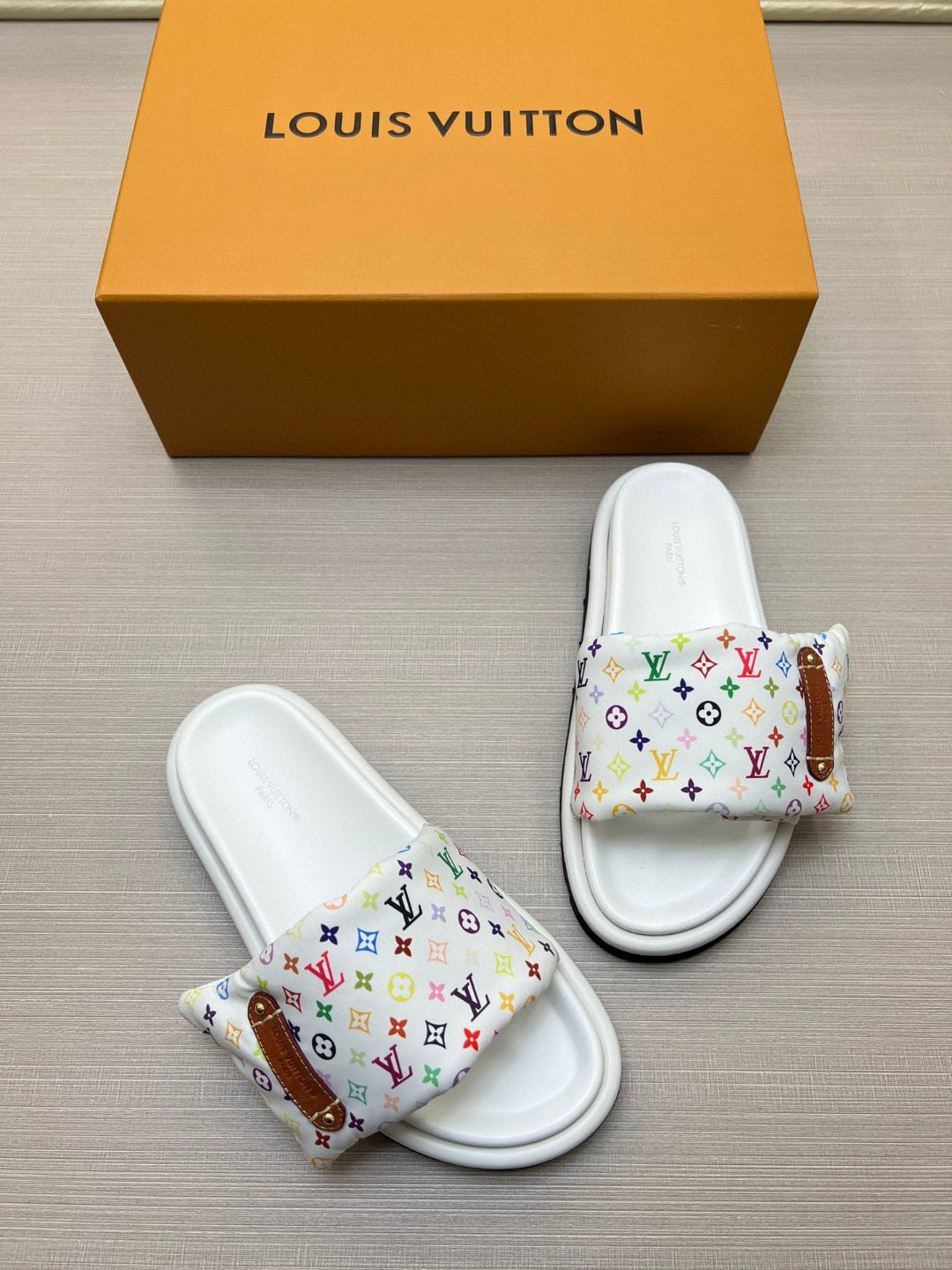 Z5QE6  Popular Slippers