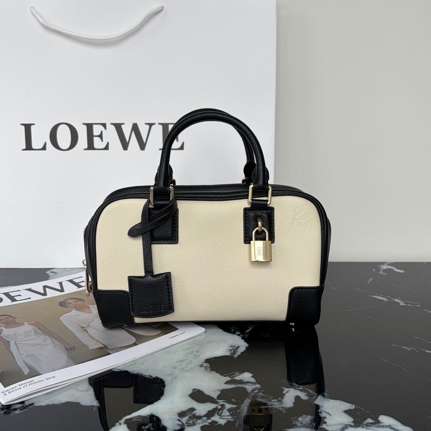 B1R66A12 Popular leather bag