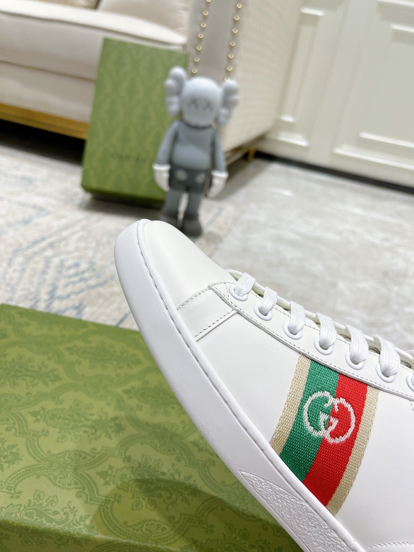 Z2Q105B199 Popular high-quality Shoes