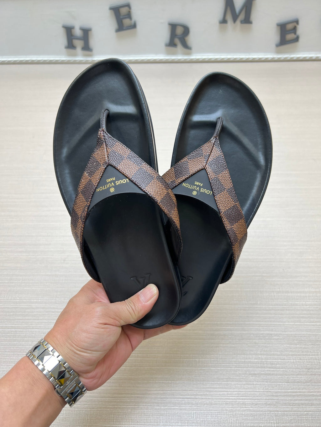 Z5ZE85 Popular slippers