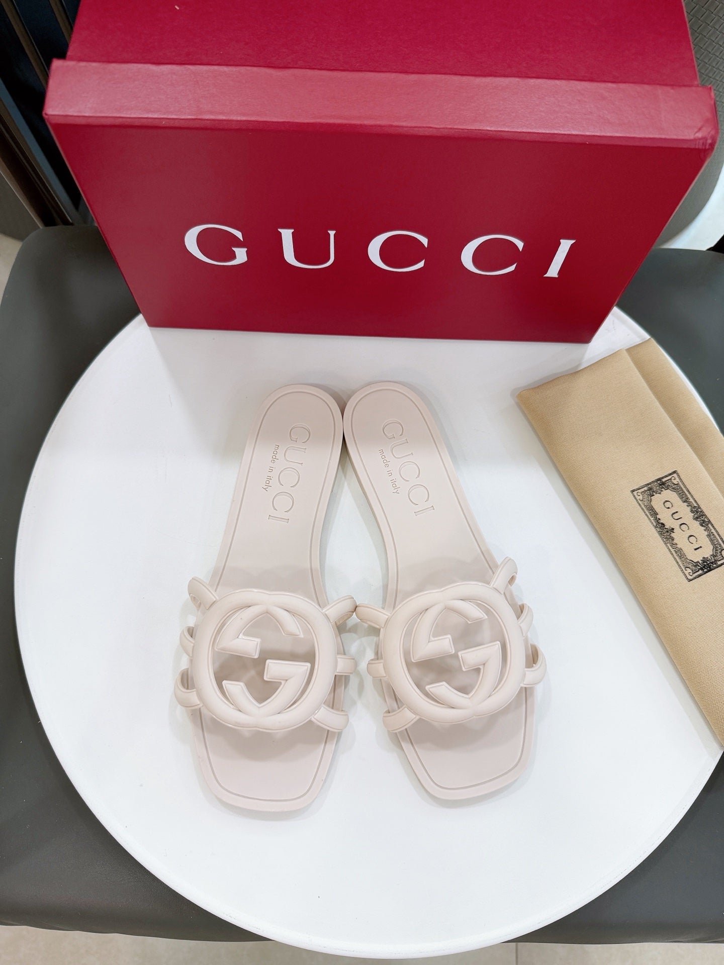 Z2X66B62 Popular high-quality slippers