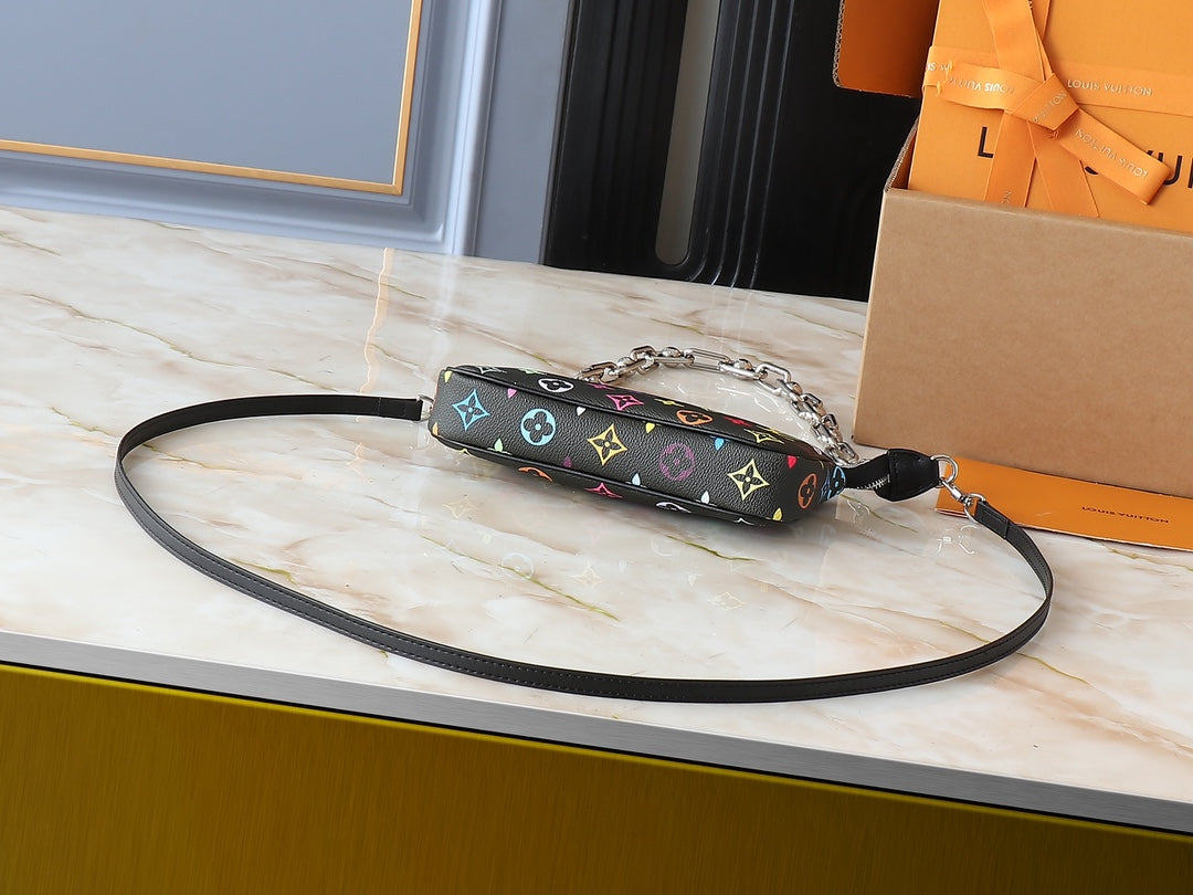 B1P46E44 Popular leather bag