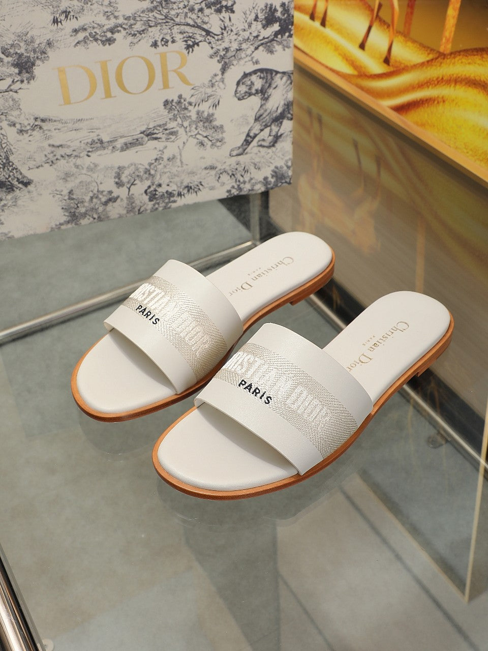 Z2Q55D38 Popular  leather shoes