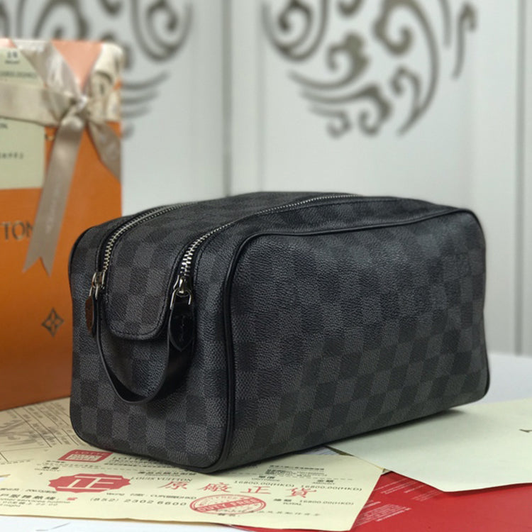 B1P11E870 Popular leather bag 