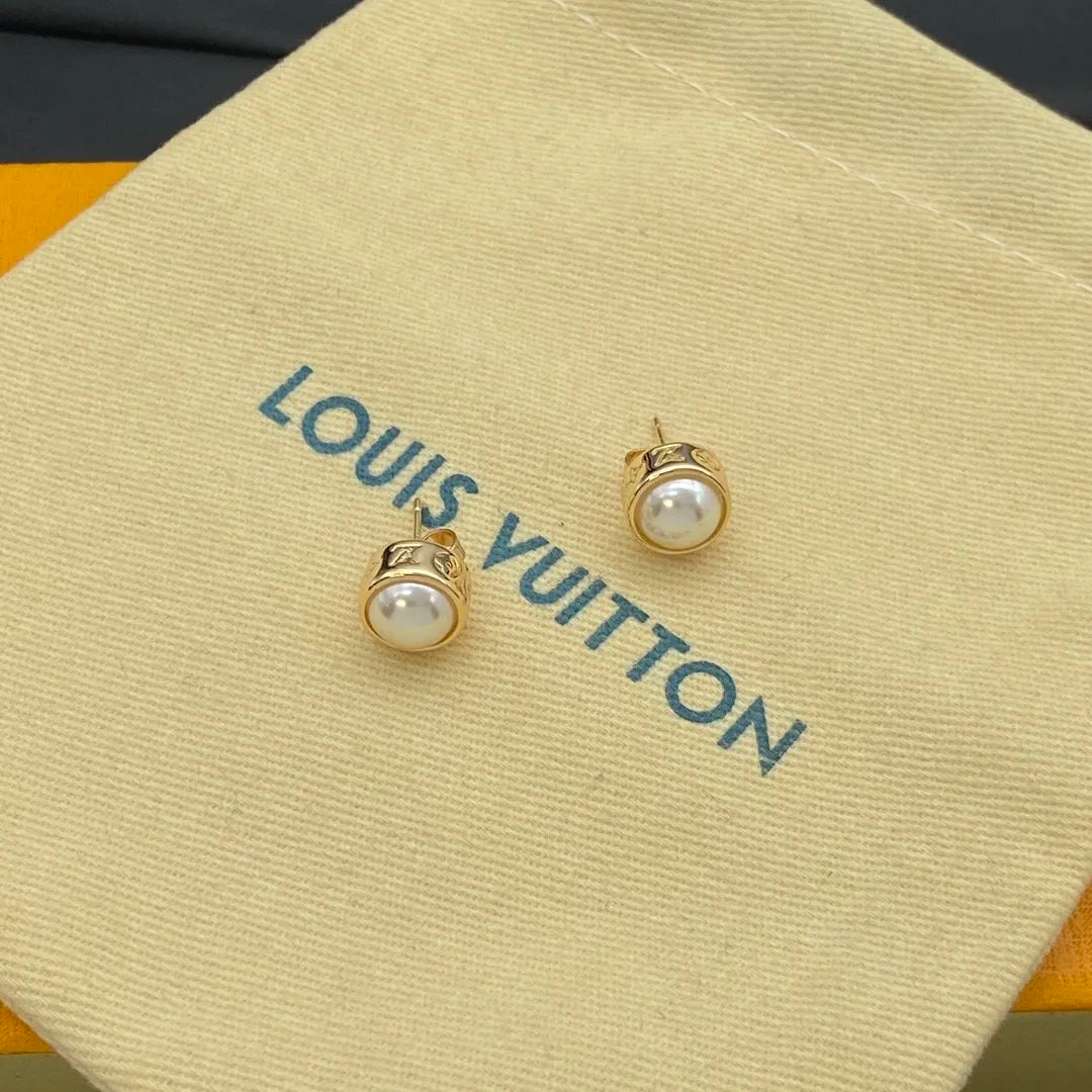 X1Z94E1022E Popular Earrings