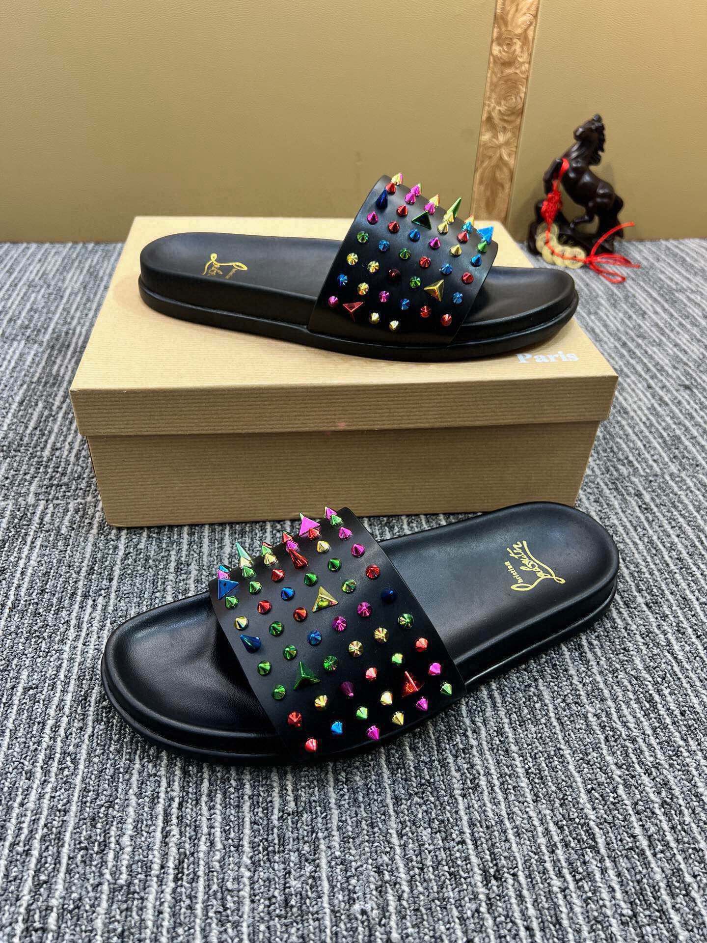 Z5ZA126 Popular slippers