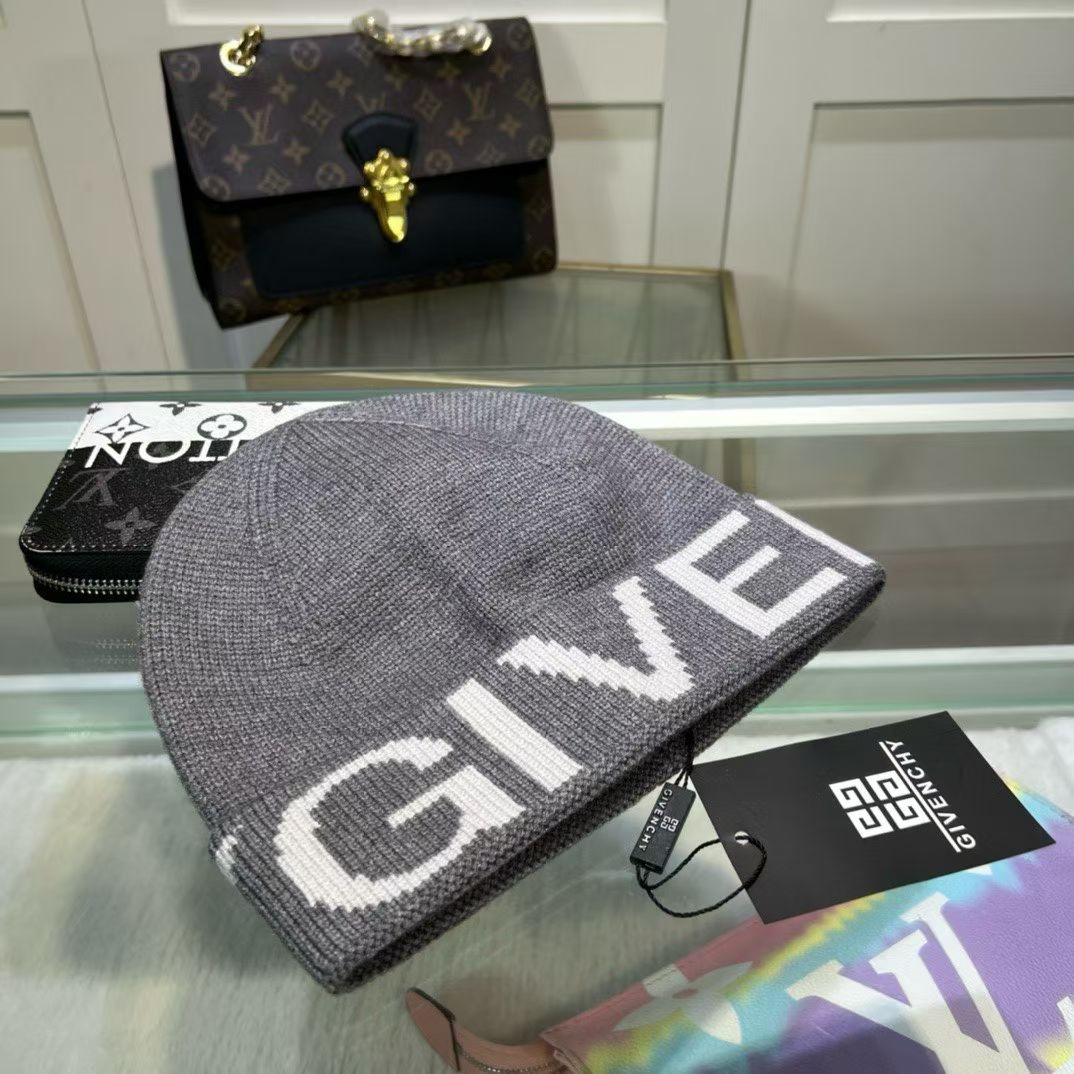 M1R86GV95 Popular hats
