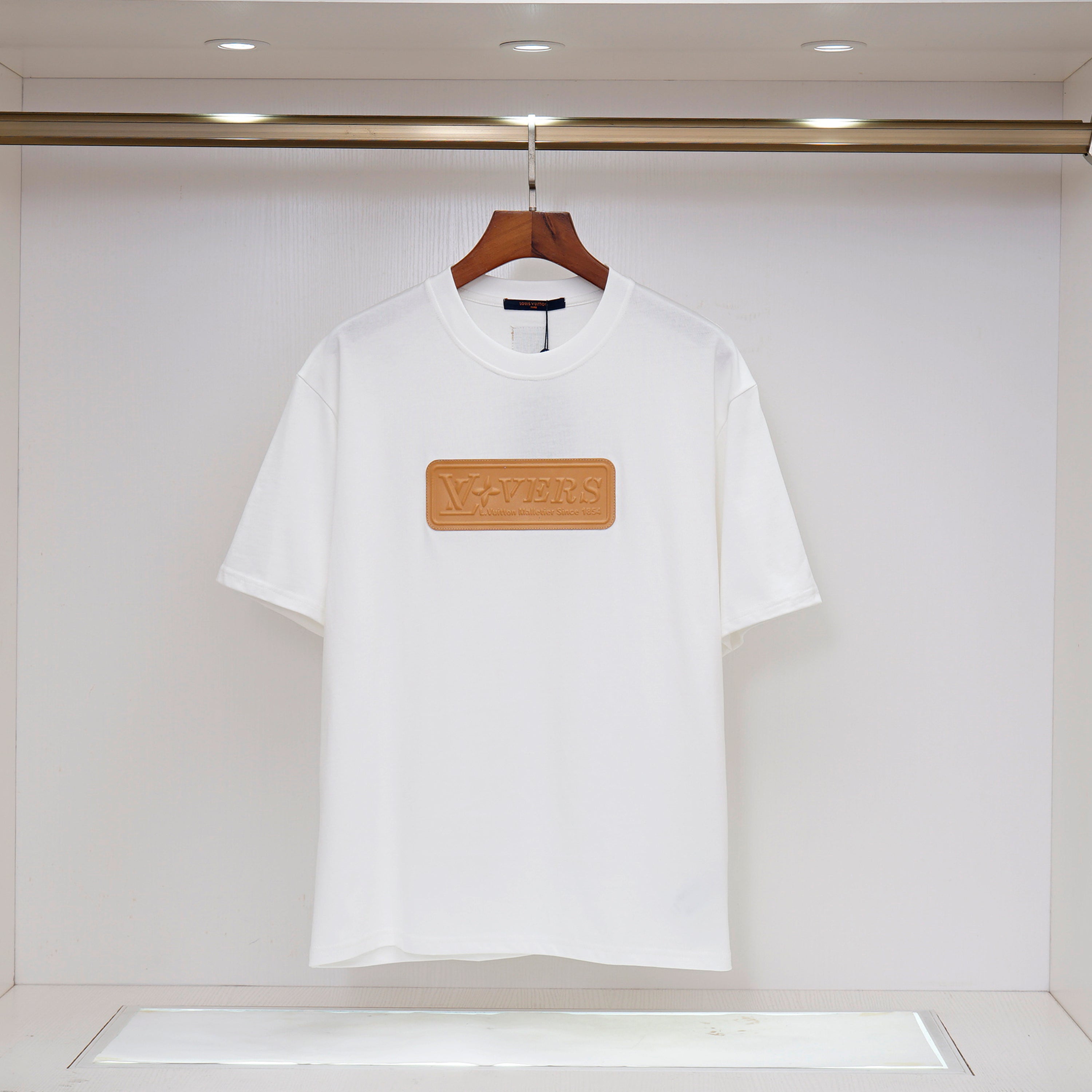U1N45E7 Popular T-shirt