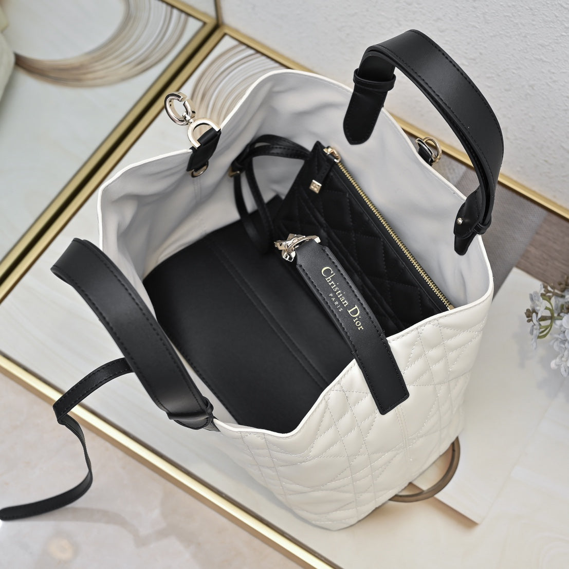 B1R76D40 Popular leather bag