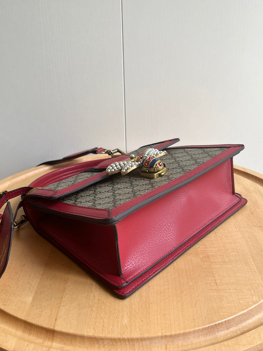 B12X64B468 Popular leather bag