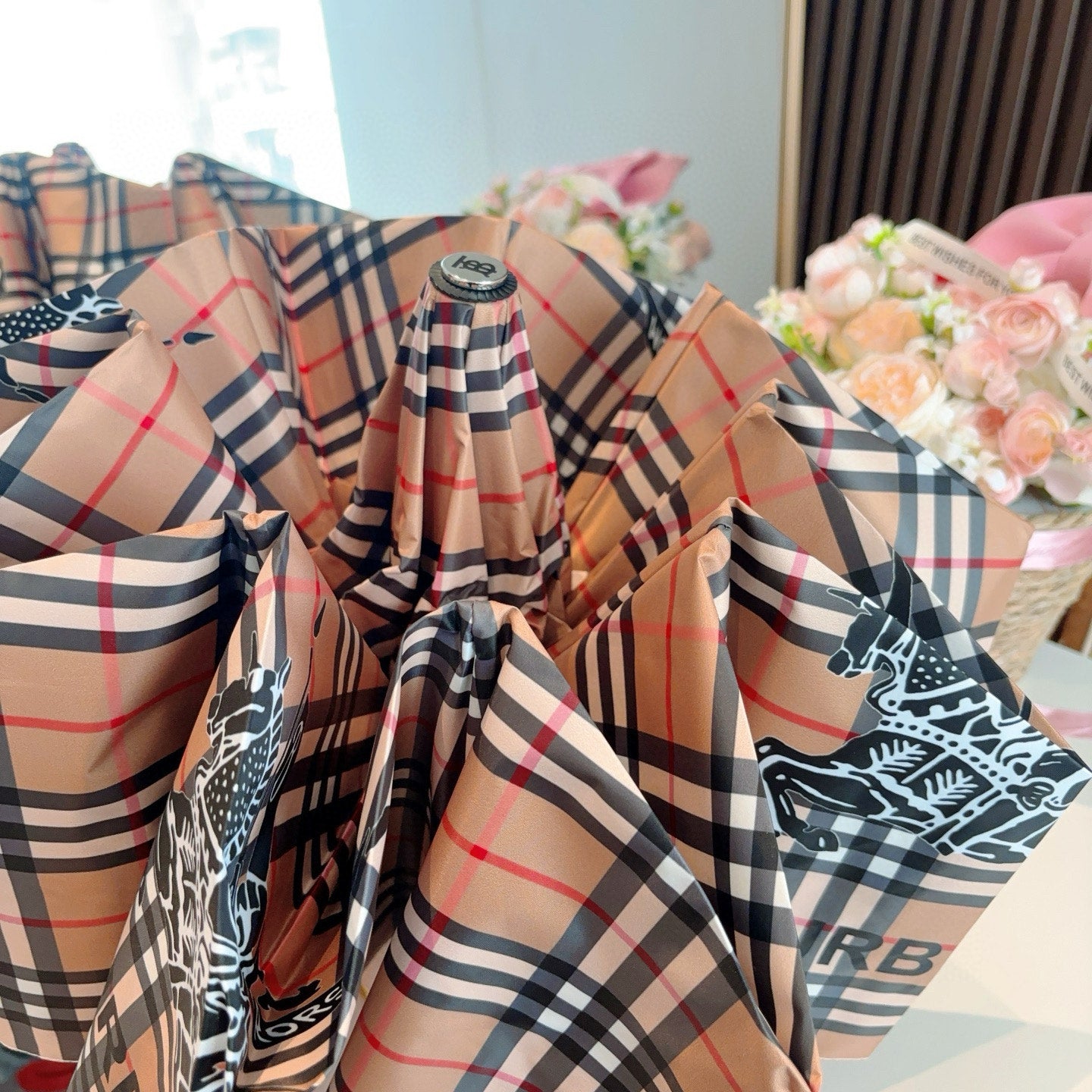J1R85R126 Popular UV resistant umbrella