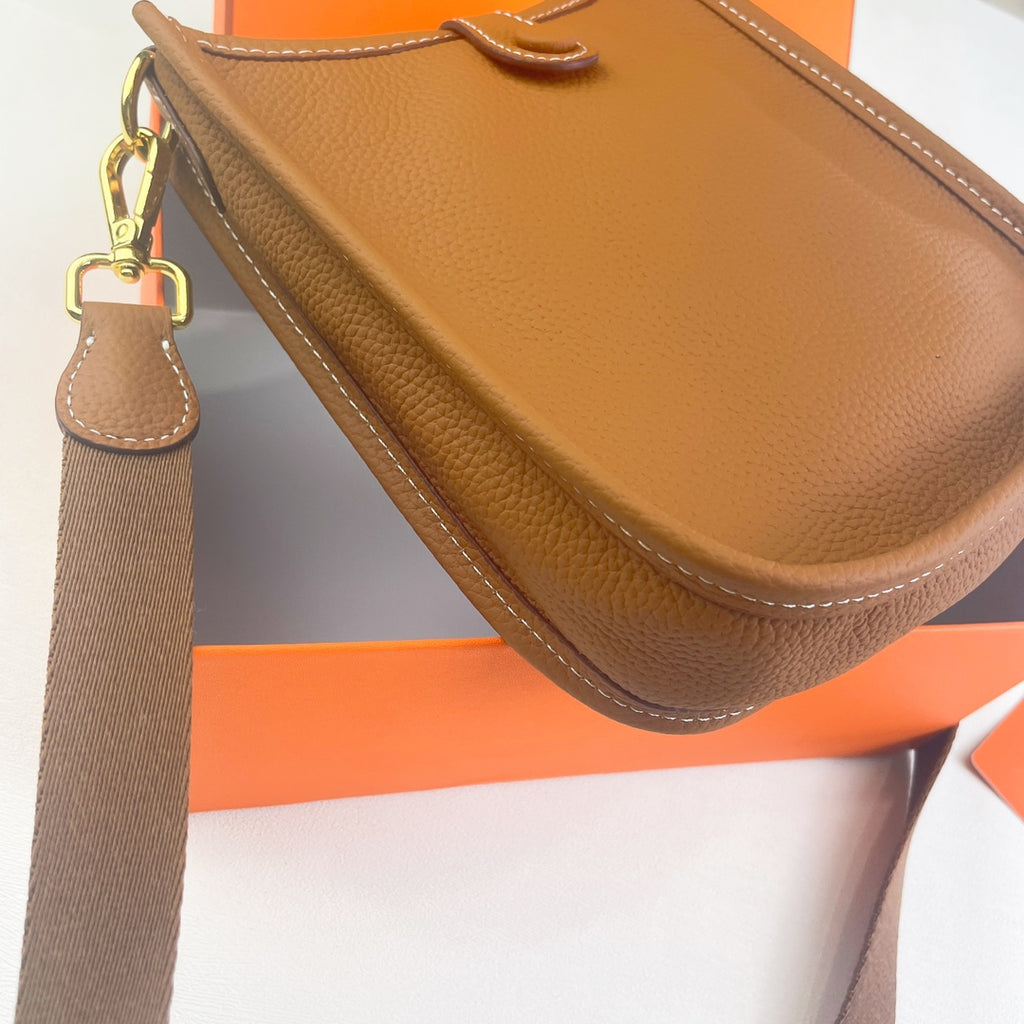 B1N46H5 Popular leather bag