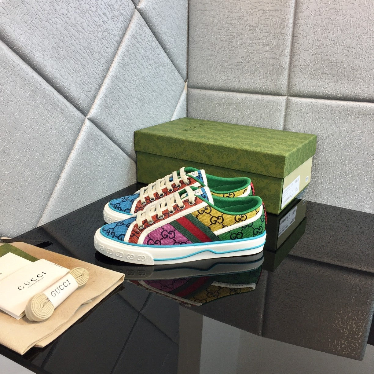 Z2Q105B211 Popular high-quality Shoes