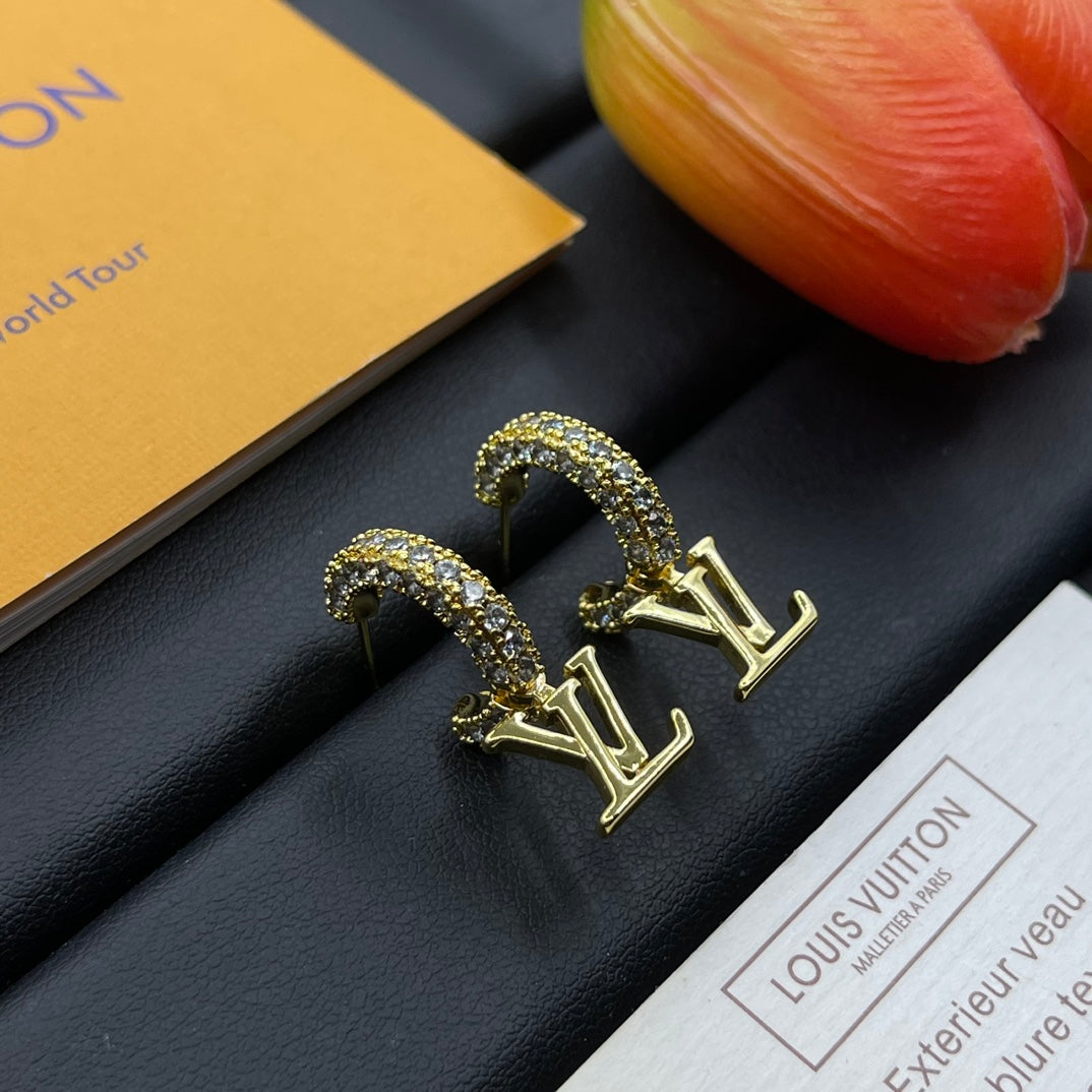X1Z64E609E Popular Earrings