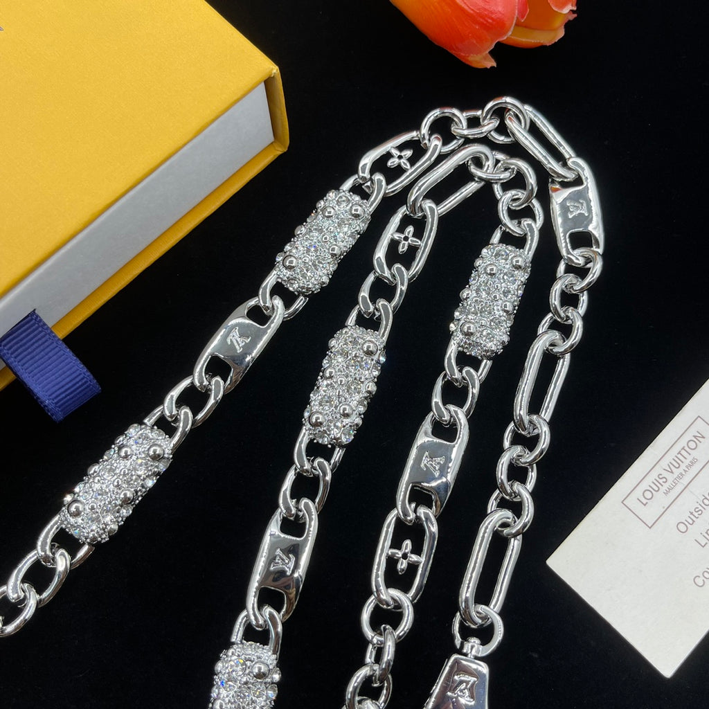 X1Q85E127X Popular Necklace