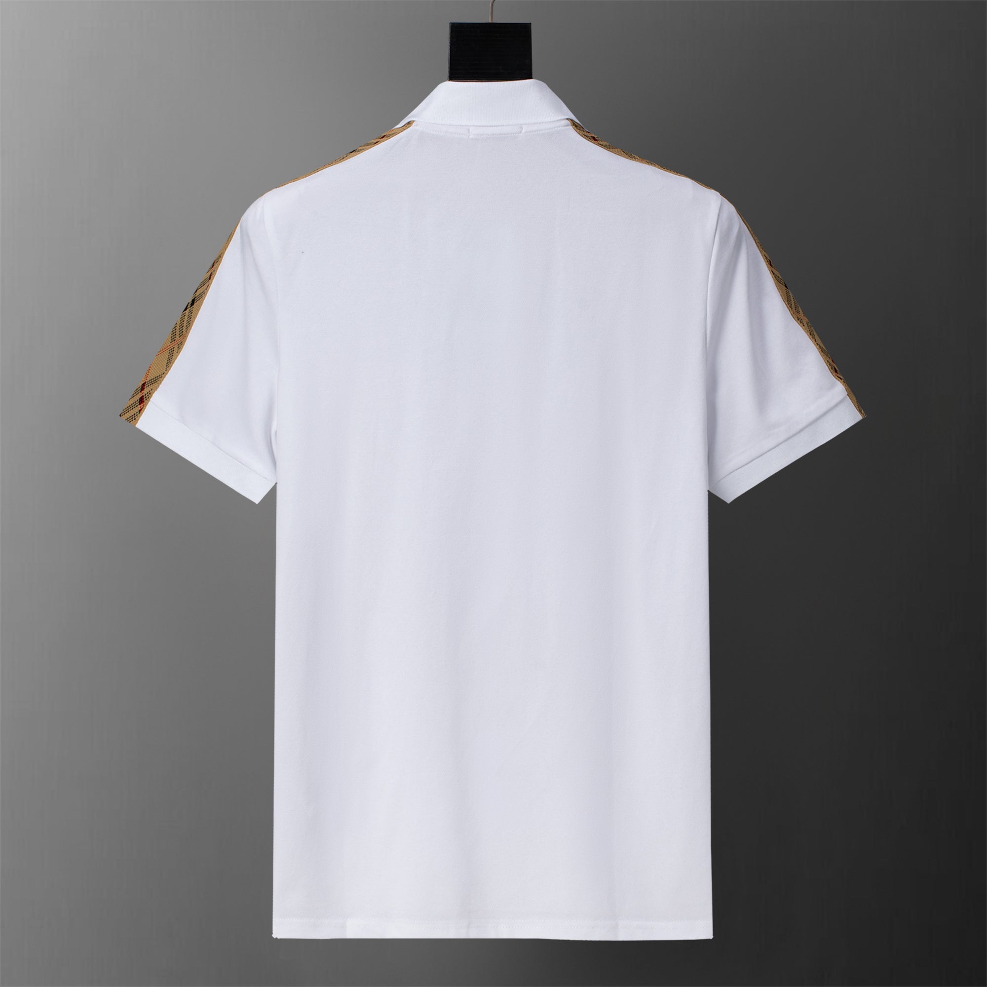 U1N76R1 Popular T-shirts