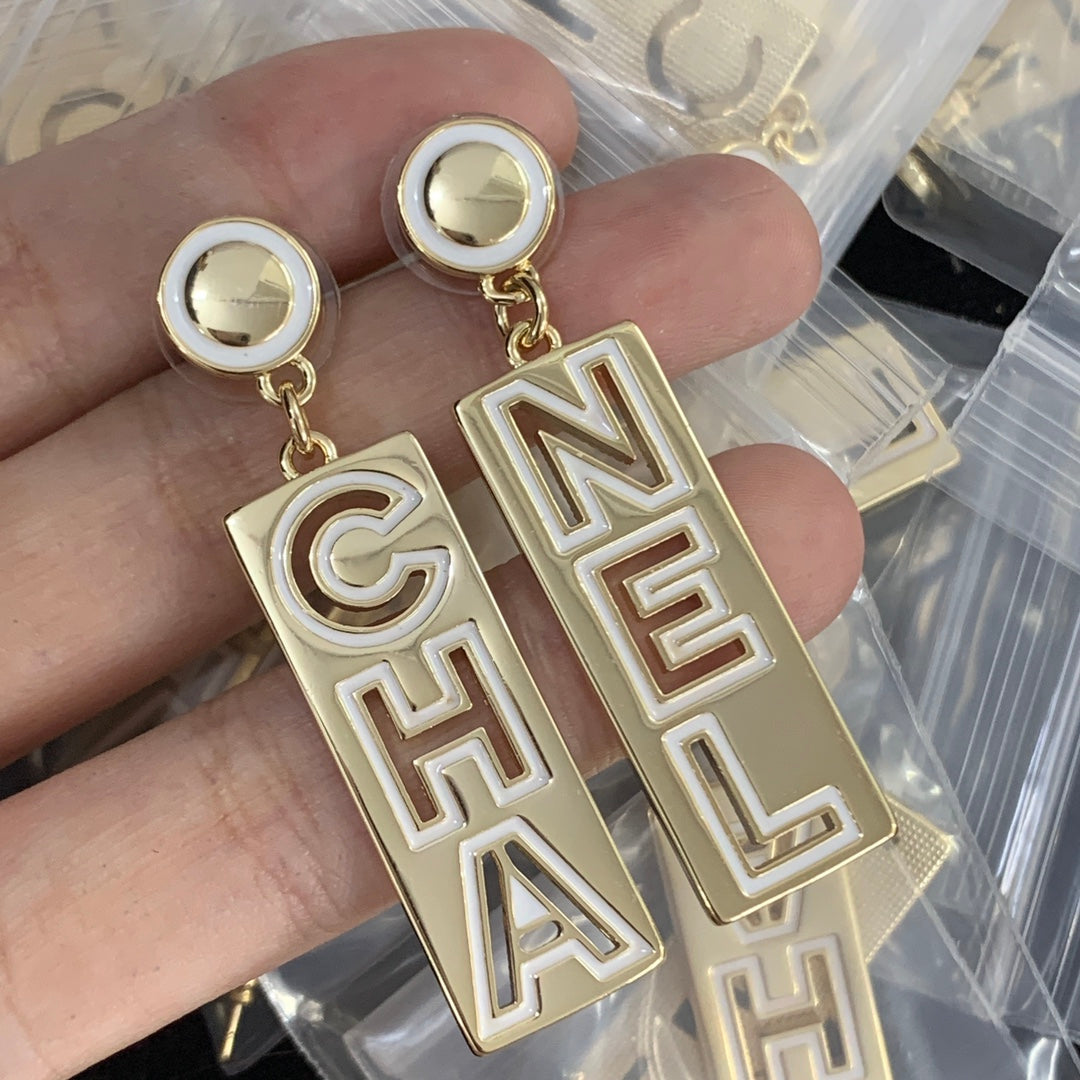 X1Z84C58E Popular Earrings