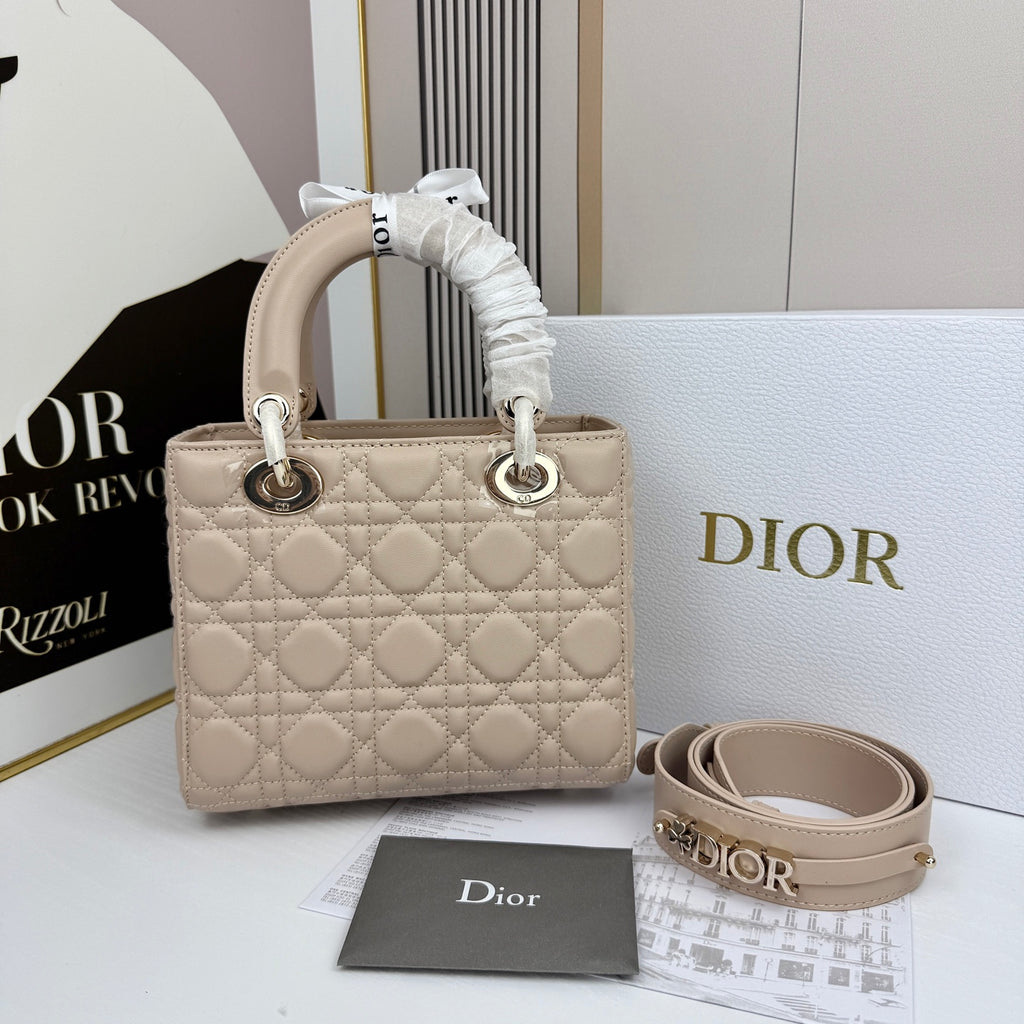 B1N36D24 Popular leather Purse bag