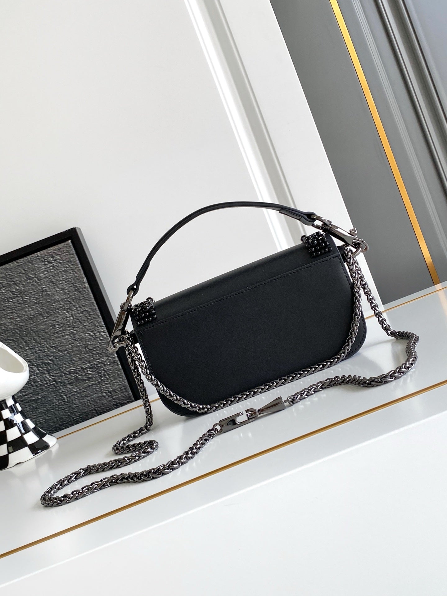 B1P36A74 Popular leather bag