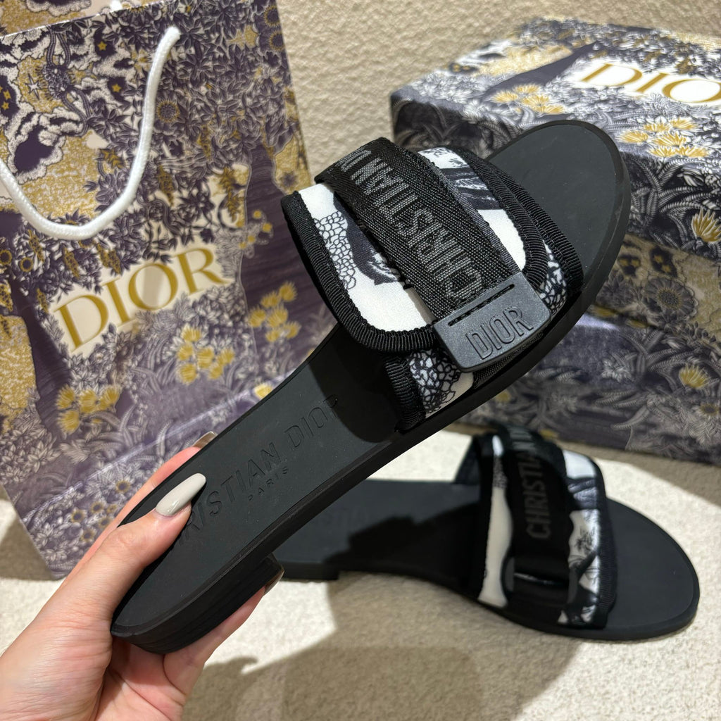 Z1ZD17 Popular slippers