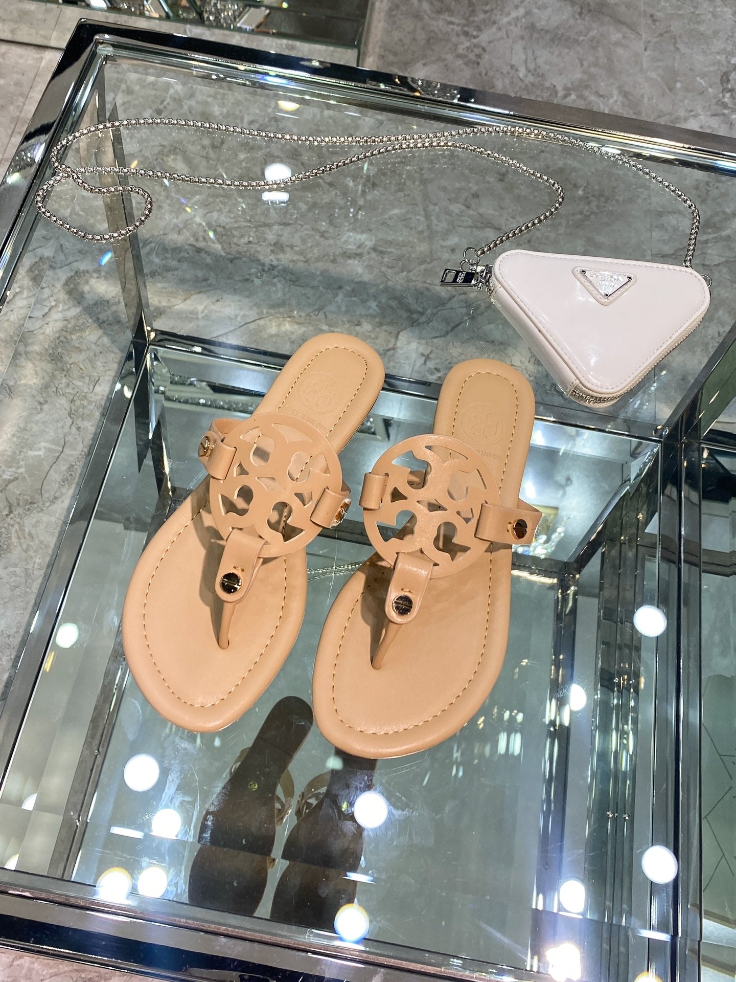 Z2Z85A3  Popular leather Shoes