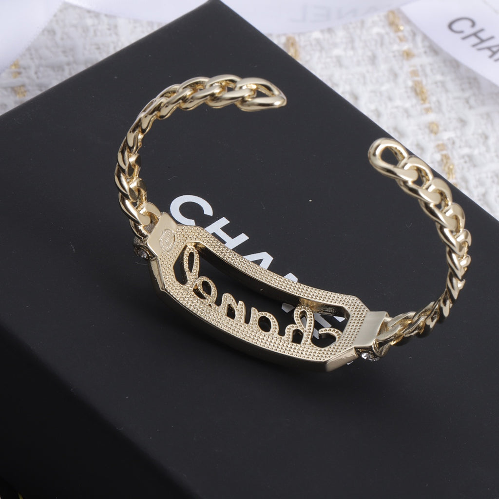 X1Y83C17K  Popular Bracelets