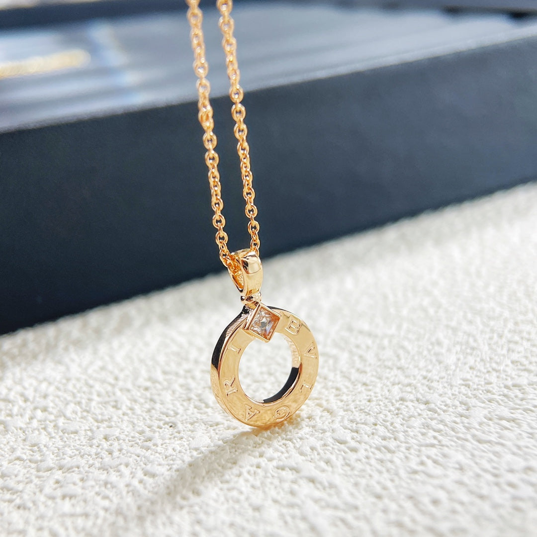 X1Q85S419X Popular Necklaces