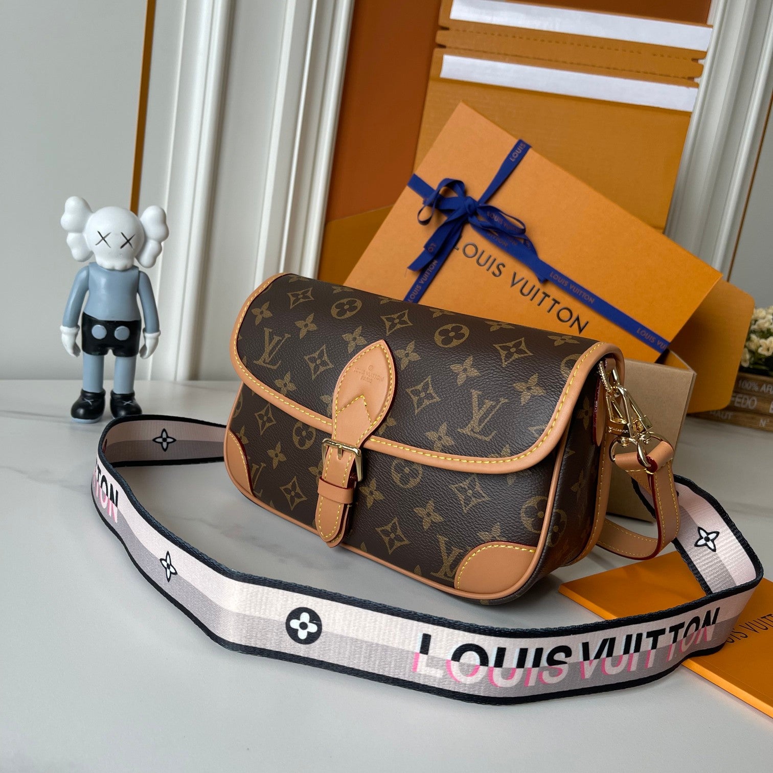 B1P36E38 Popular leather bag