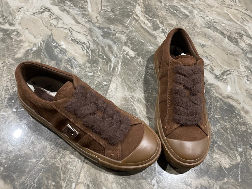 Z2Q95F141  Popular high-quality Shoes