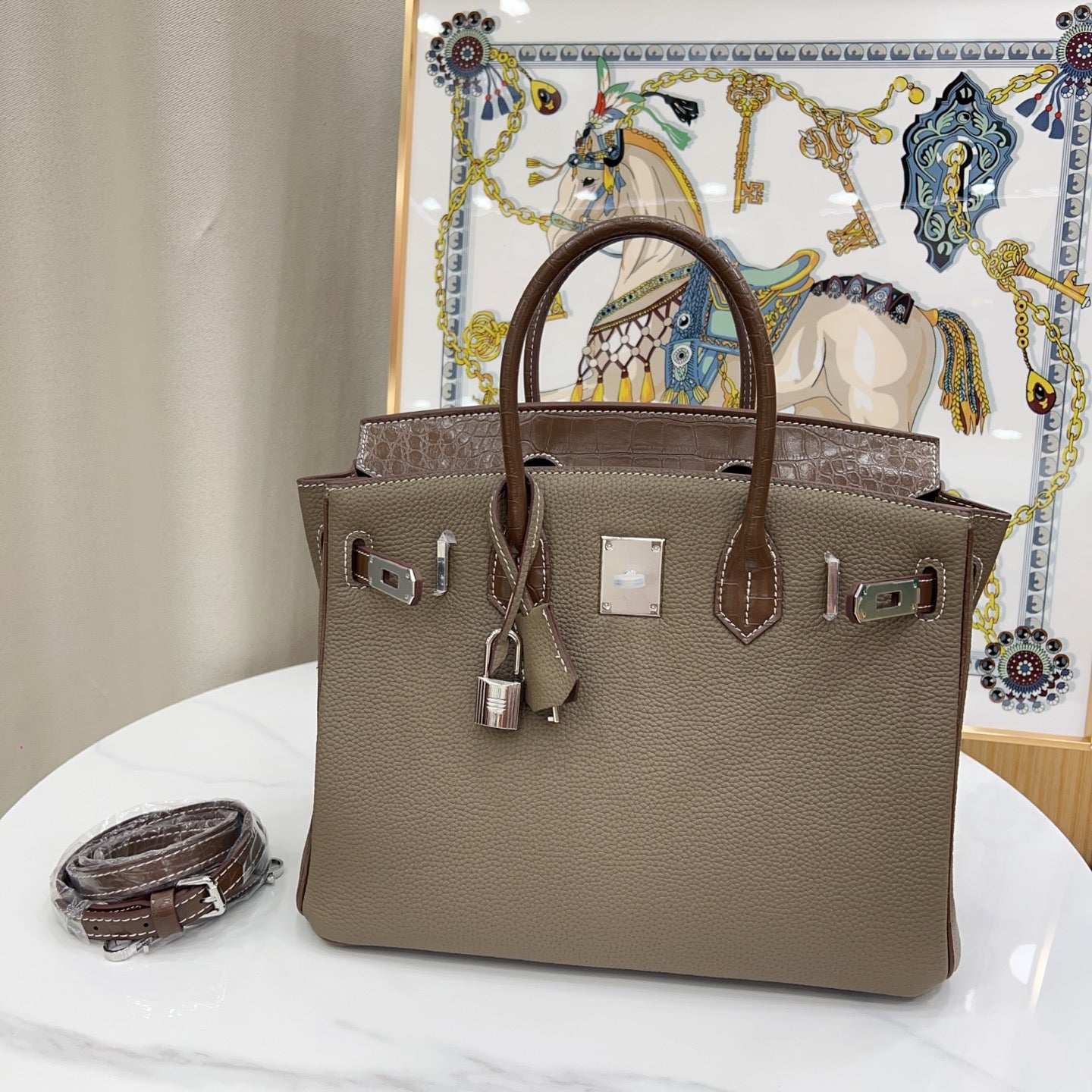 B1N46H3 Popular  leather bag 