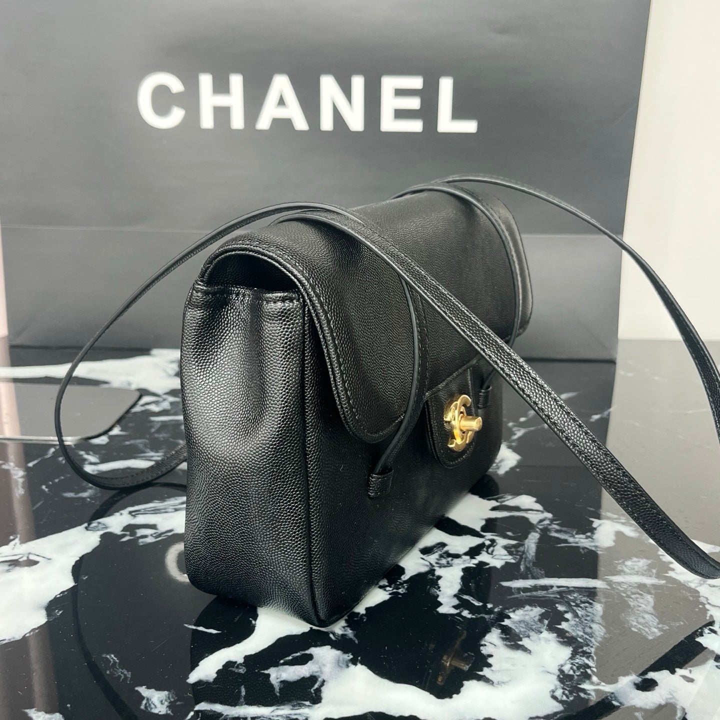 B1X46C1 Popular leather bag