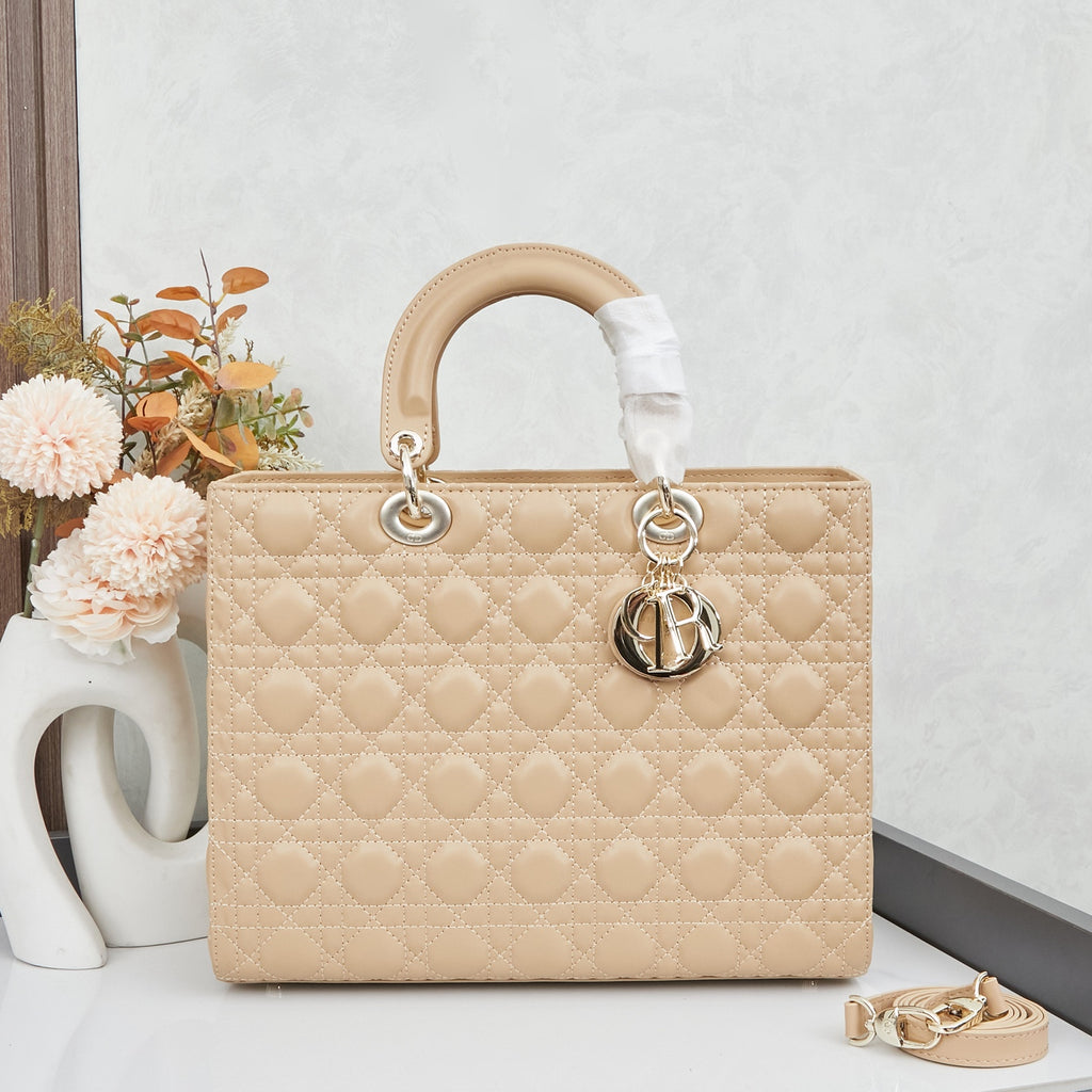 B1P36D88 Popular leather bag