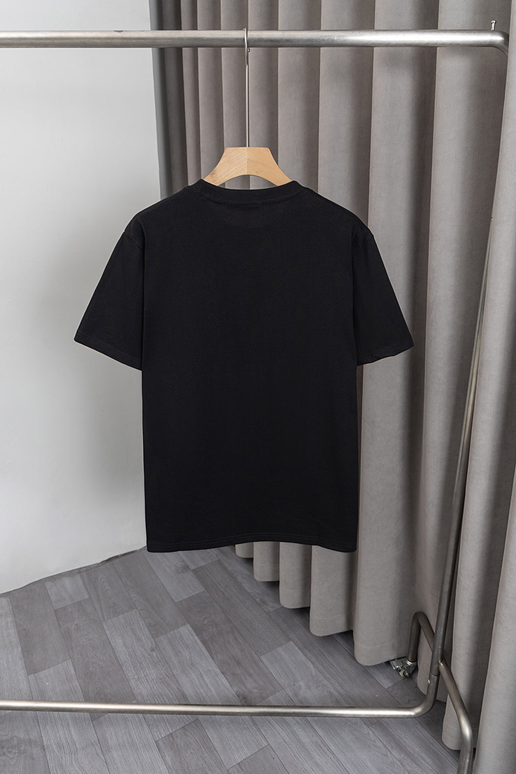 U1W25A4  Popular T-shirts
