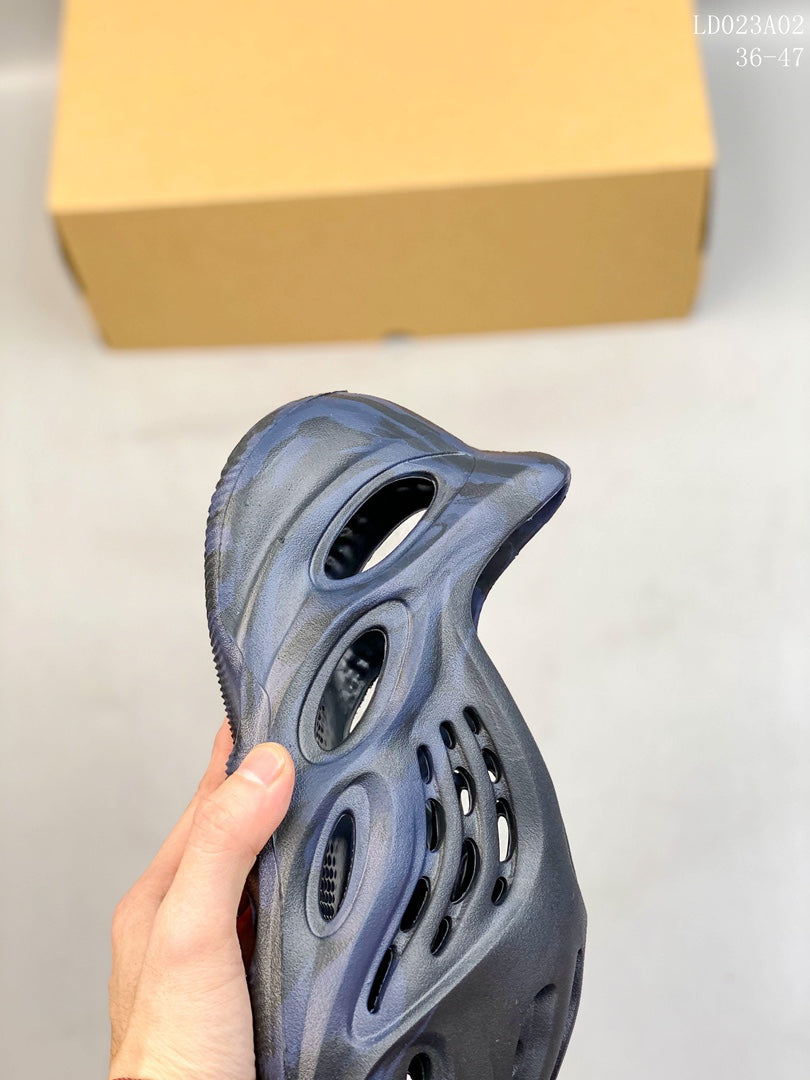 Z4A85  Popular shoes