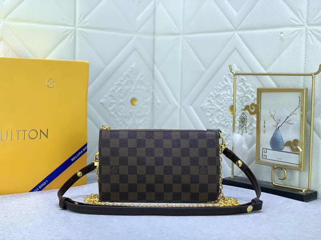 B1X34E275 Popular  leather bag 