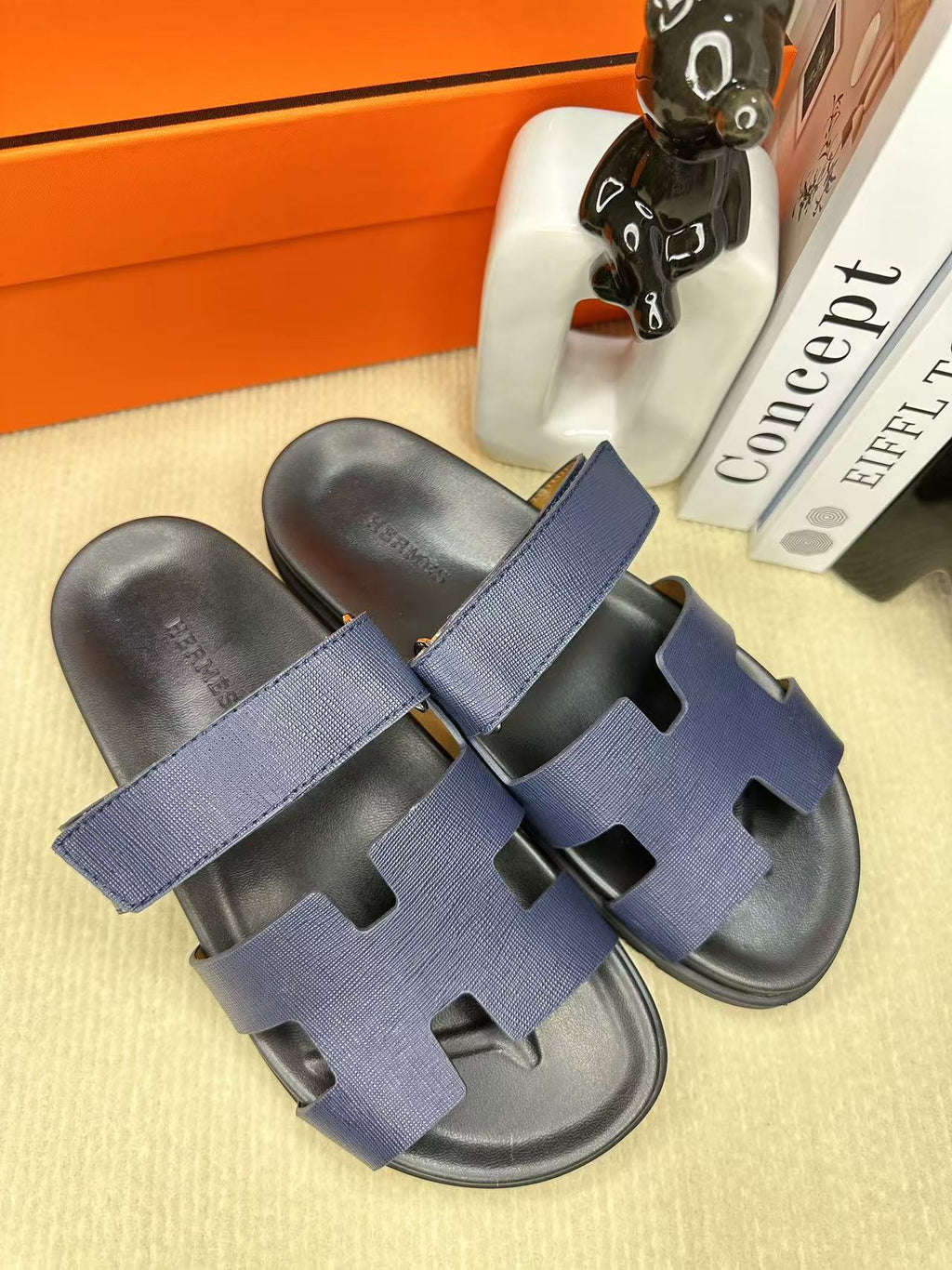 Z2Q55H27 Popular  leather shoes