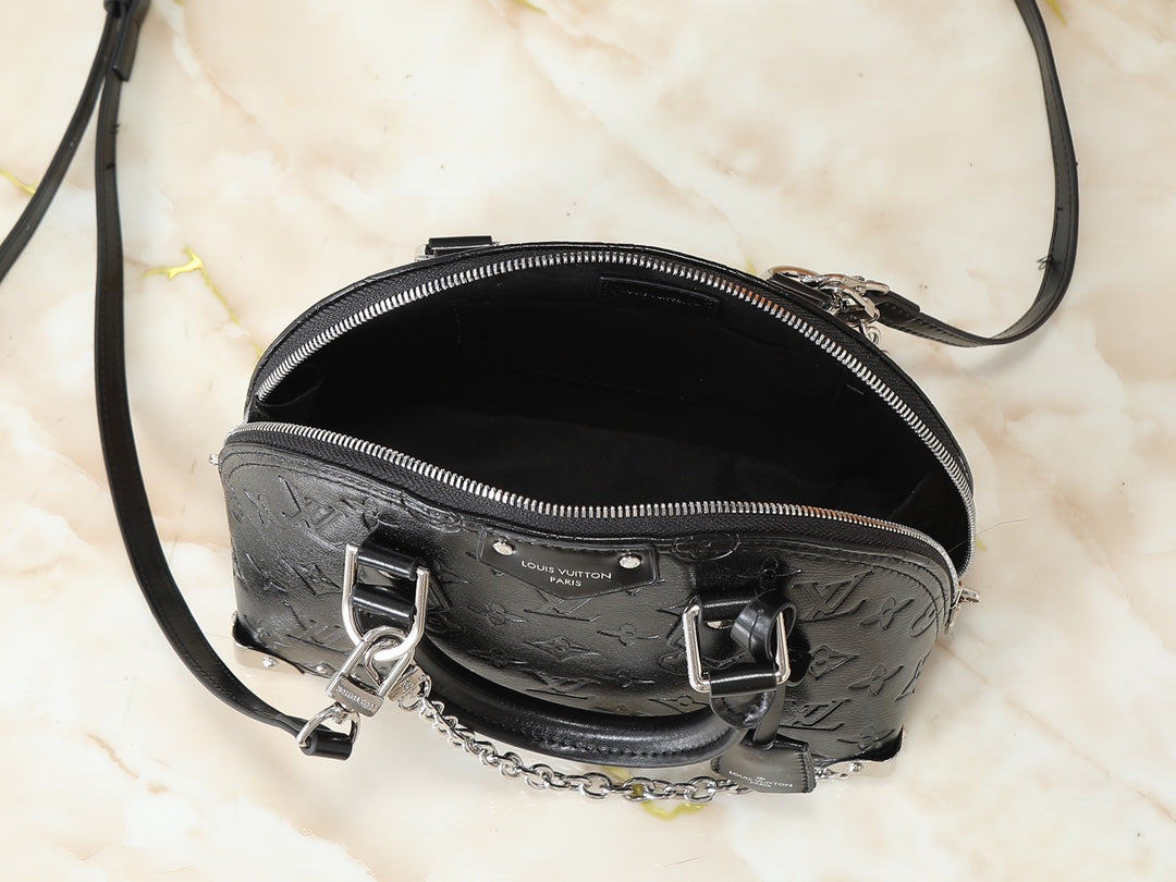 B1P46E87 Popular leather bag