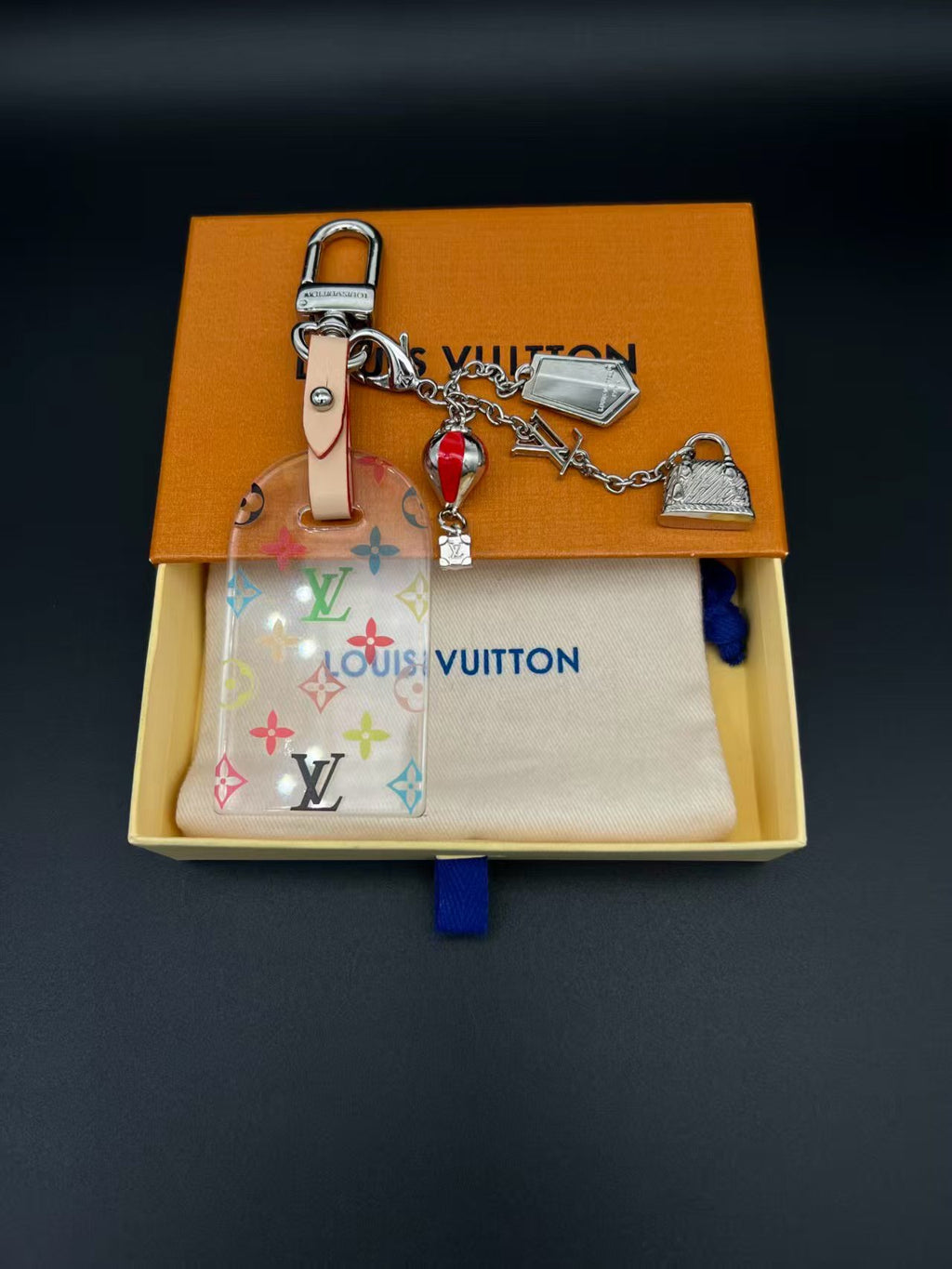 A1R76E50 Popular bag 's charms accessories