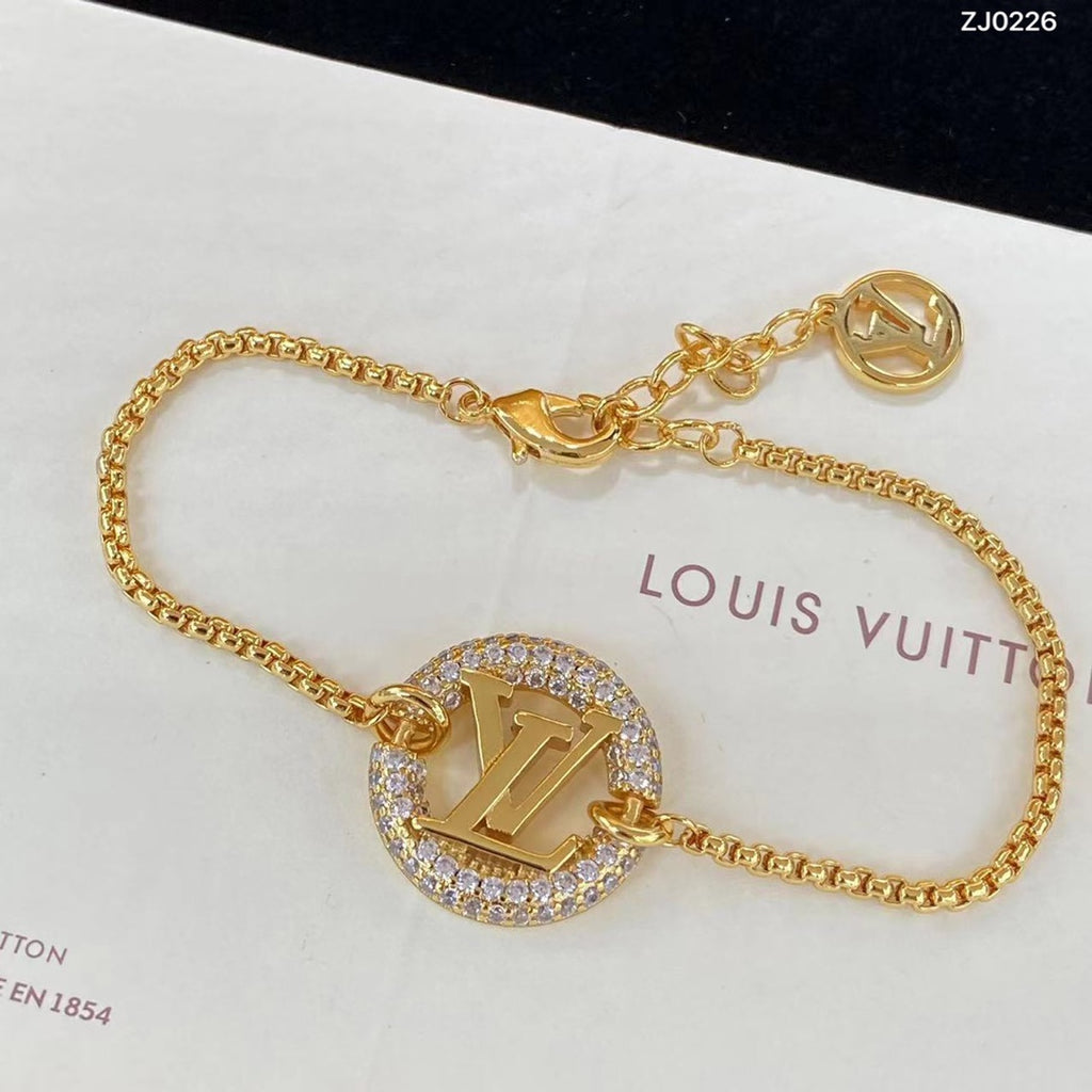 X1Z64E556X  Popular Earrings Bracelets Necklaces