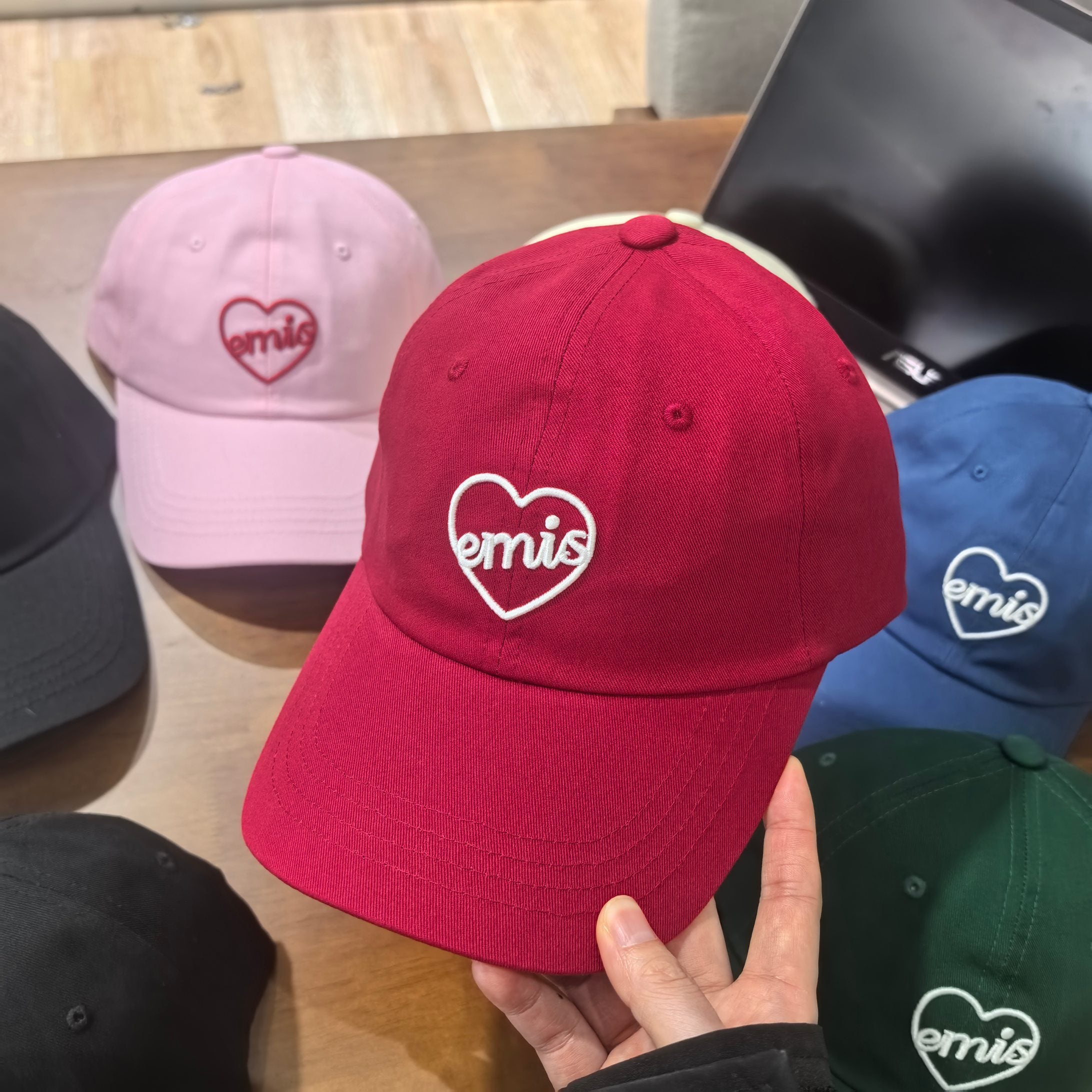 M1N65A11 Popular  hats
