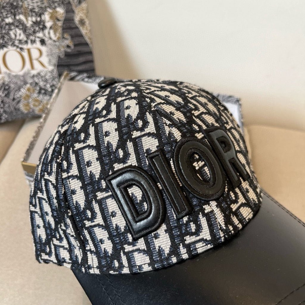 M1R76D11 Popular hats