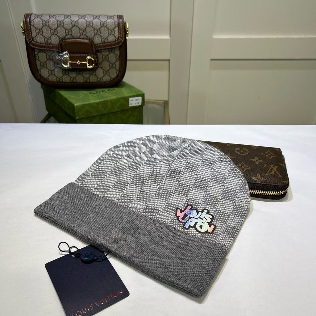 M1R86E50 Popular hats