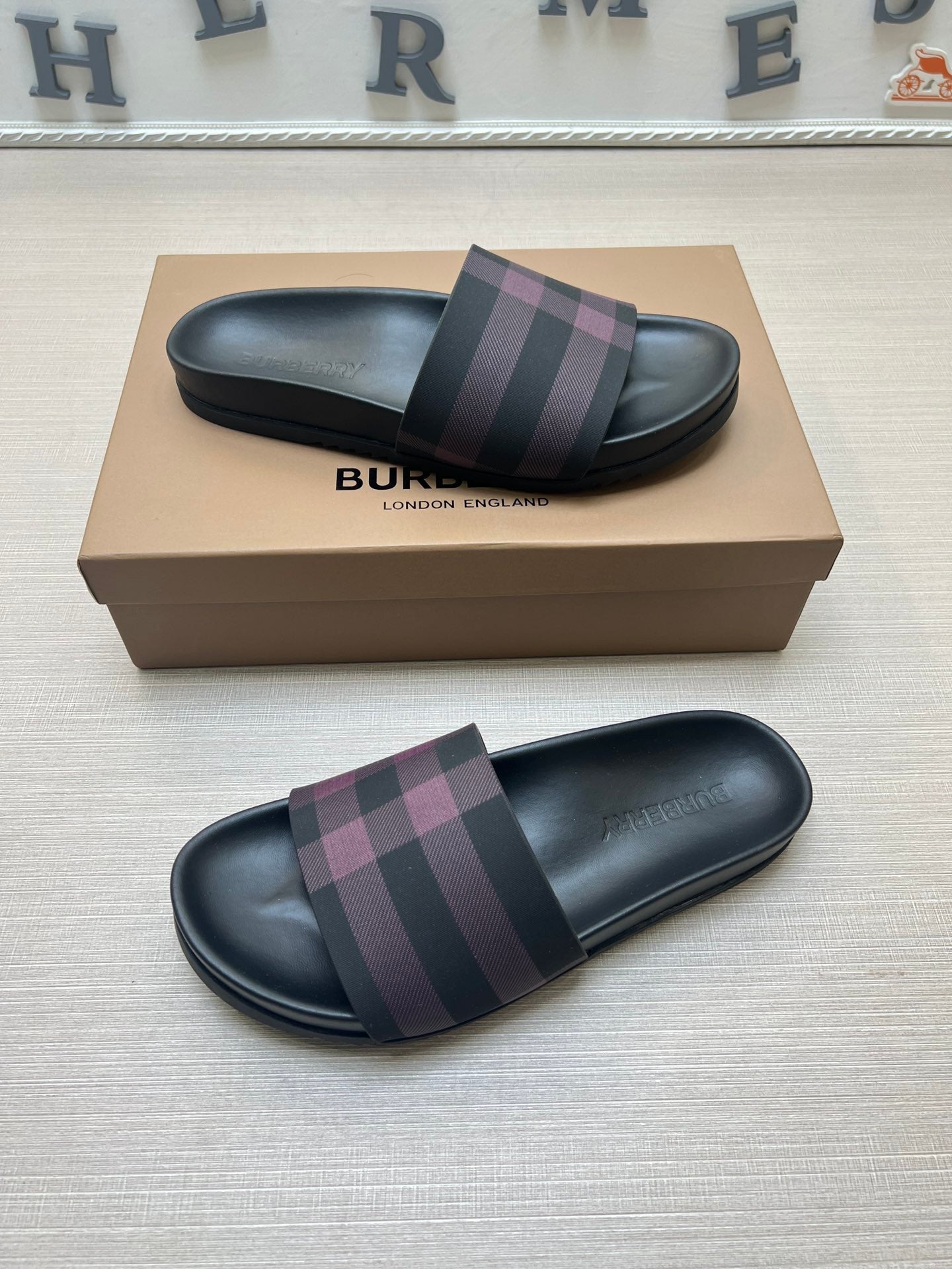 Z5ZR119 Popular slippers