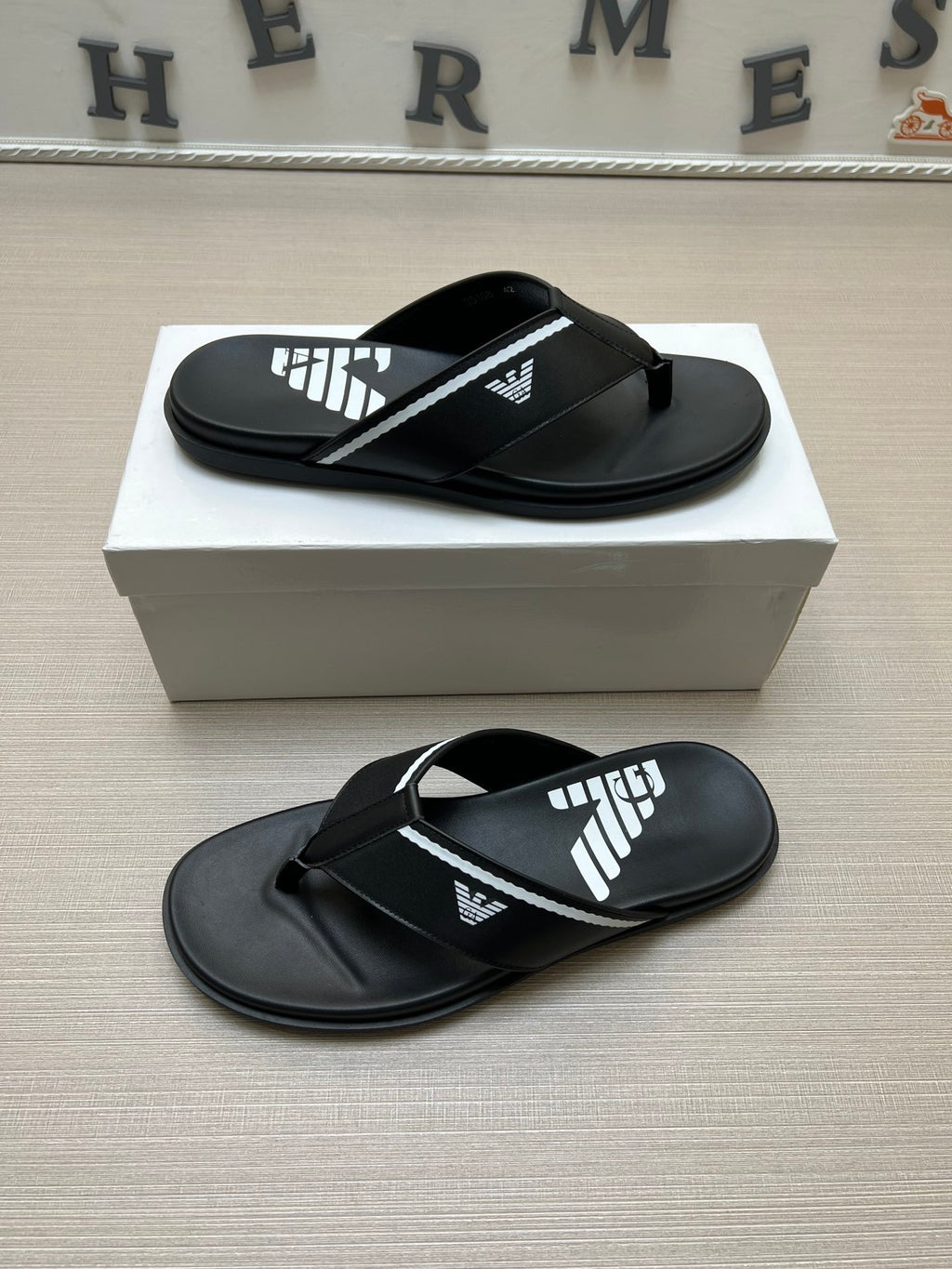 Z5ZA102 Popular slippers