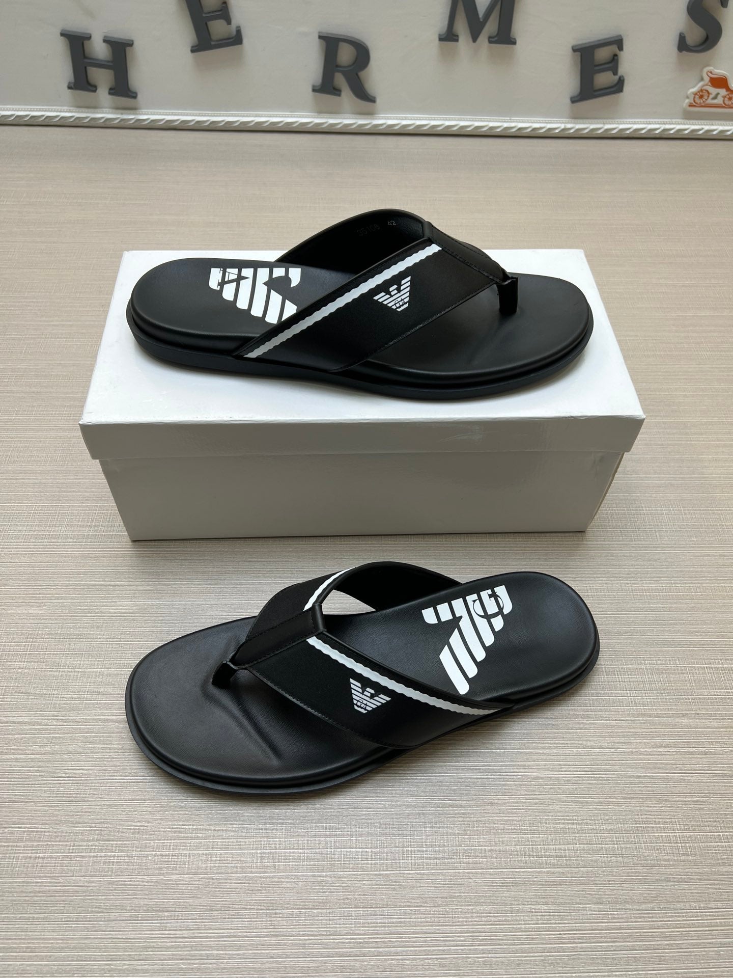 Z5ZA102 Popular slippers