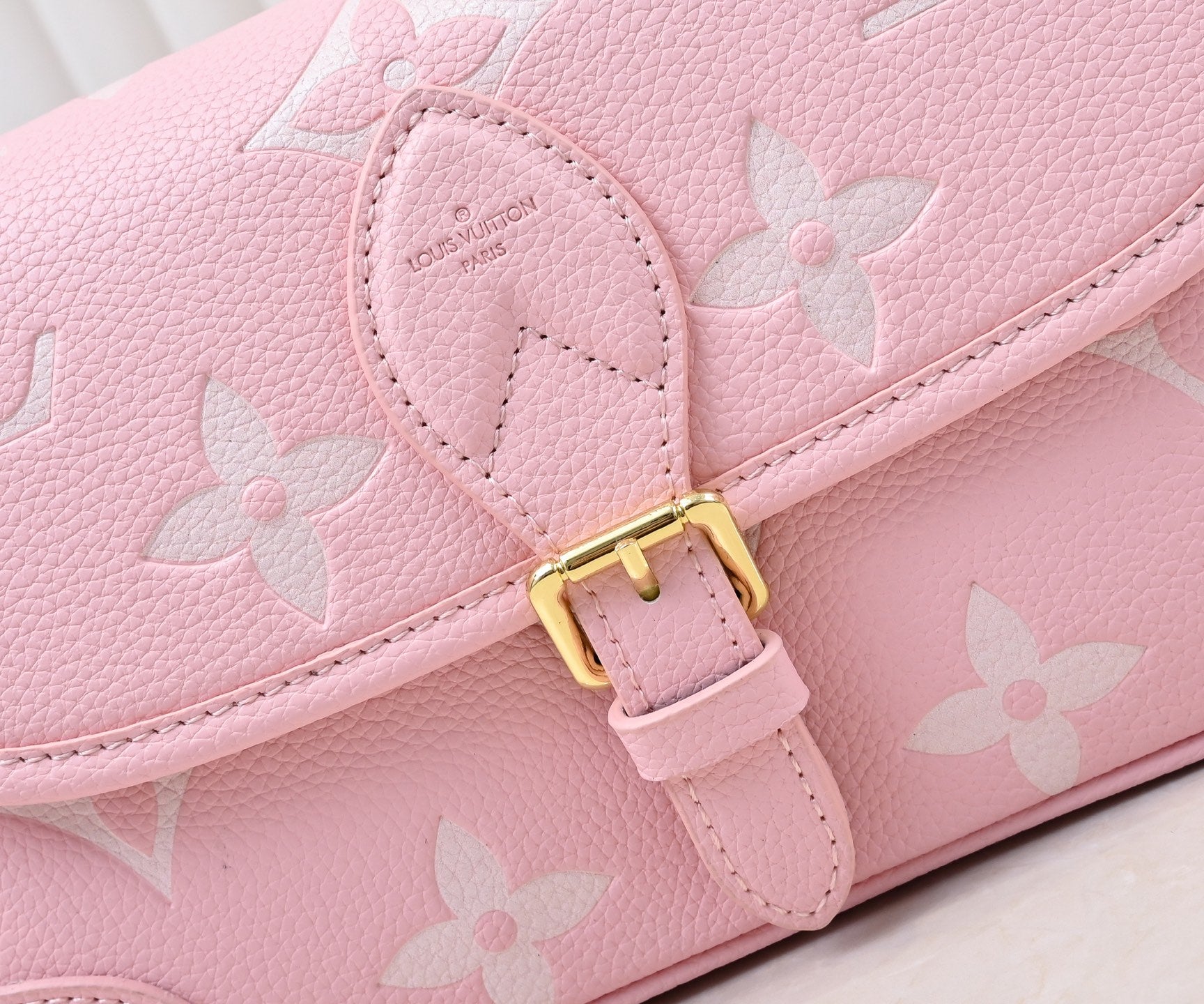 B1P36E42 Popular leather bag