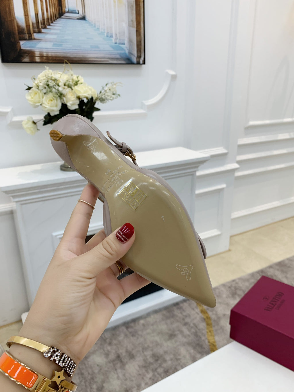 Z2YVL28 Popular leather  High heels