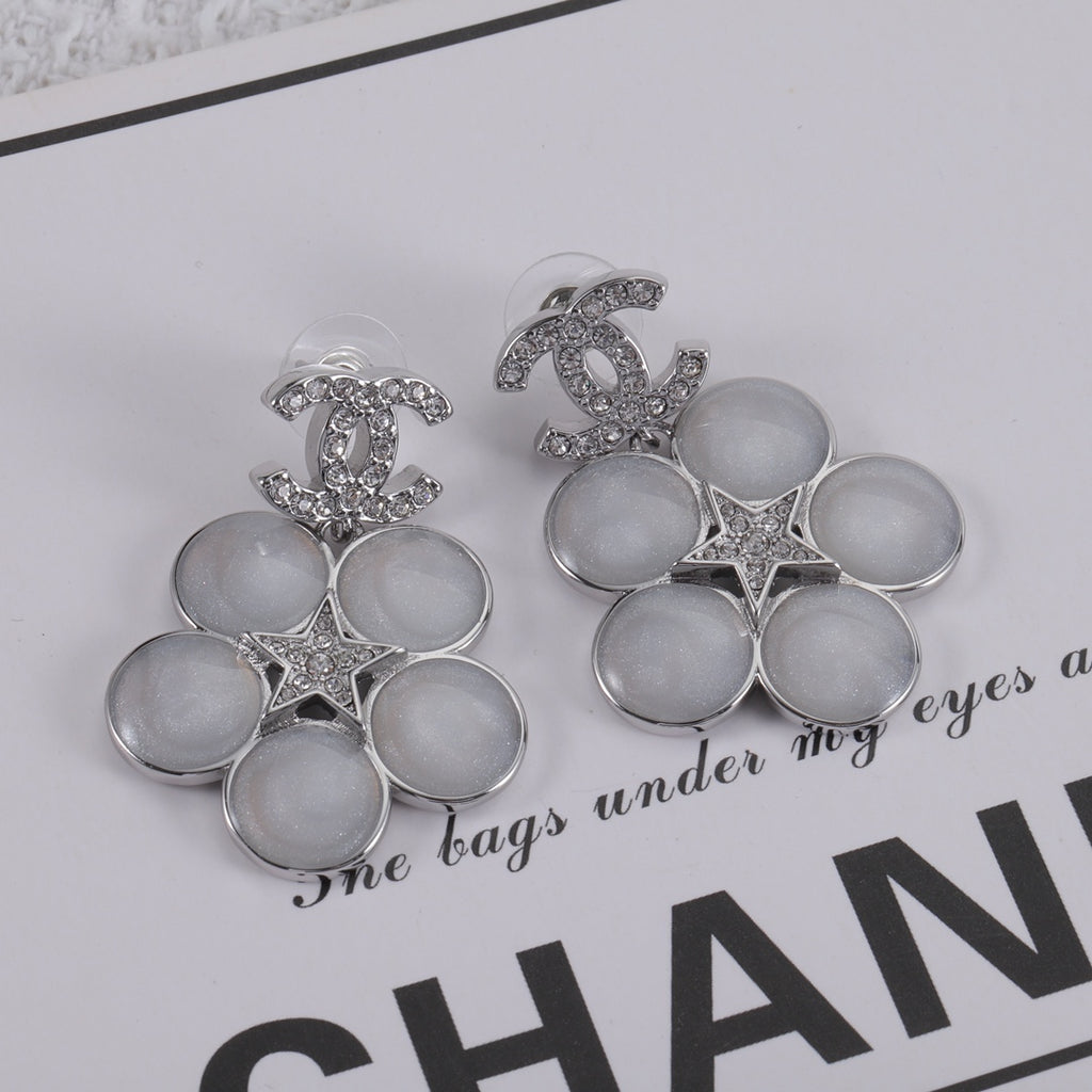 X1Z94C1085E Popular  Earrings