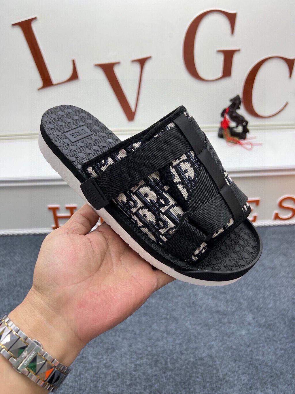 Z5Z35D305 Popular Slippers